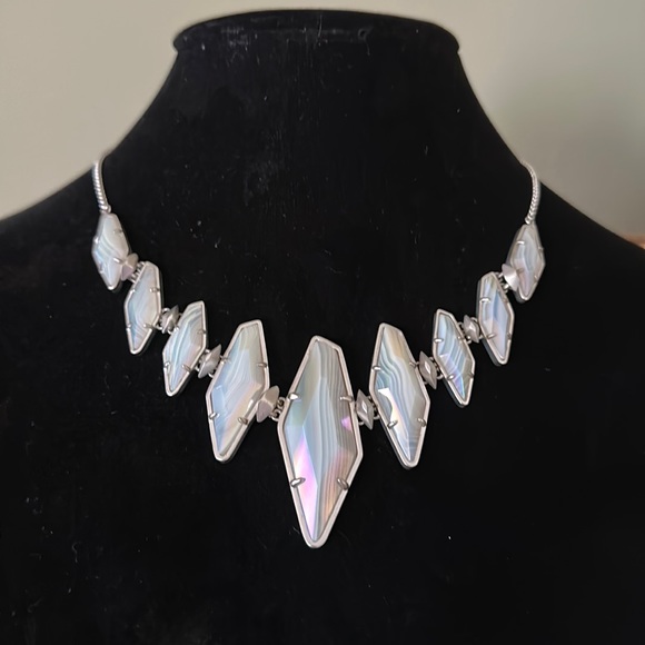 Kendra Scott Jewelry - Beautiful Kendra Scott Necklace! NWOT!